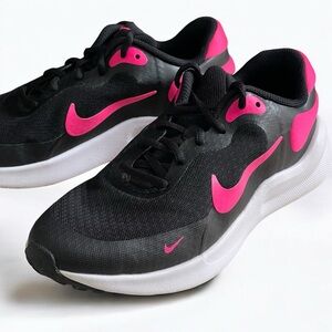 Nike Revolution 7 Black Hot Pink Running Shoes Size 5Y Lightweight Sneakers
